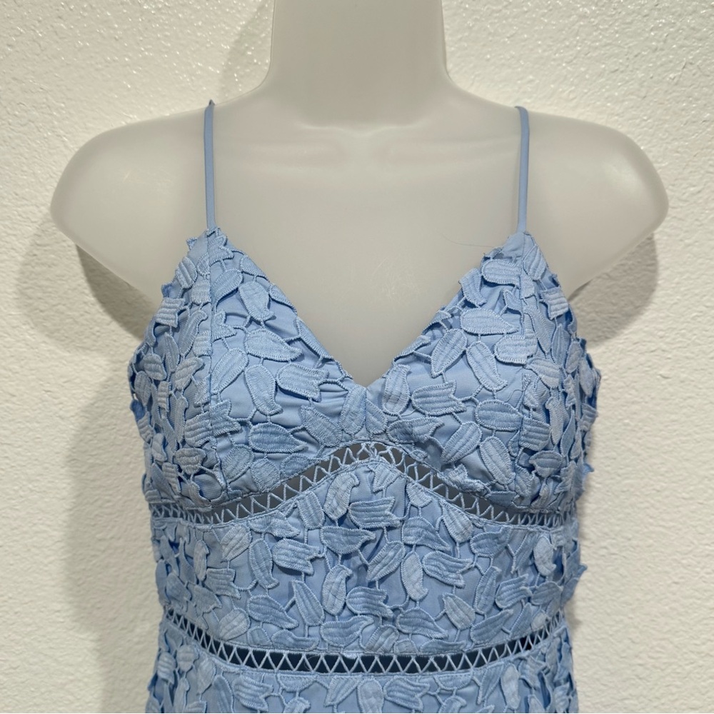 bardot agnes guipure lace overlay dusty blue tiered floral crochet mini dress - Picture 3 of 10